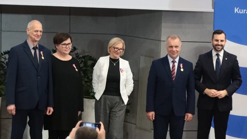 Uhonorowani pracownicy naszej szkoły