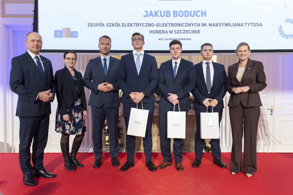 Gala Olimpijczyków Zawodowych 2025 – uczniowie ZSEE TME nagrodzeni za wyniki w olimpiadach zawodowych