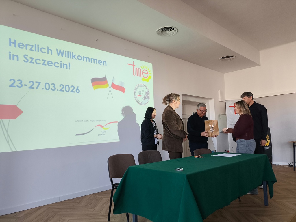 Uczniowie TME podczas wycieczki z partnerami z Niemiec po Szczecinie